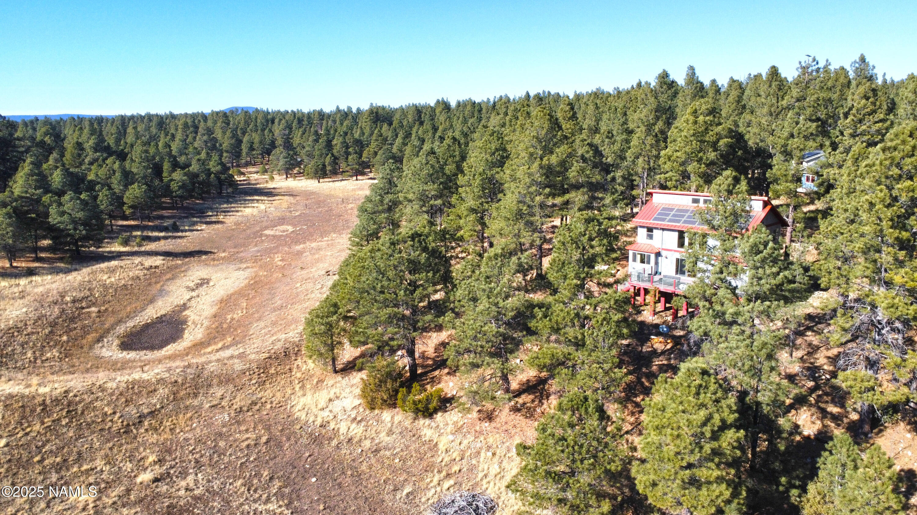 1539 Homestead Road Flagstaff, AZ 86005 - Photo 8 of 9 Land and House