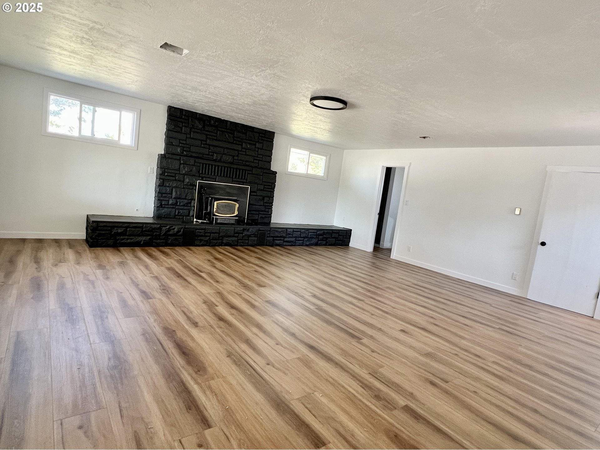 905 Southwest 11th Street Hermiston, OR 97838 - Photo 7 of 18 Gallery Image 7