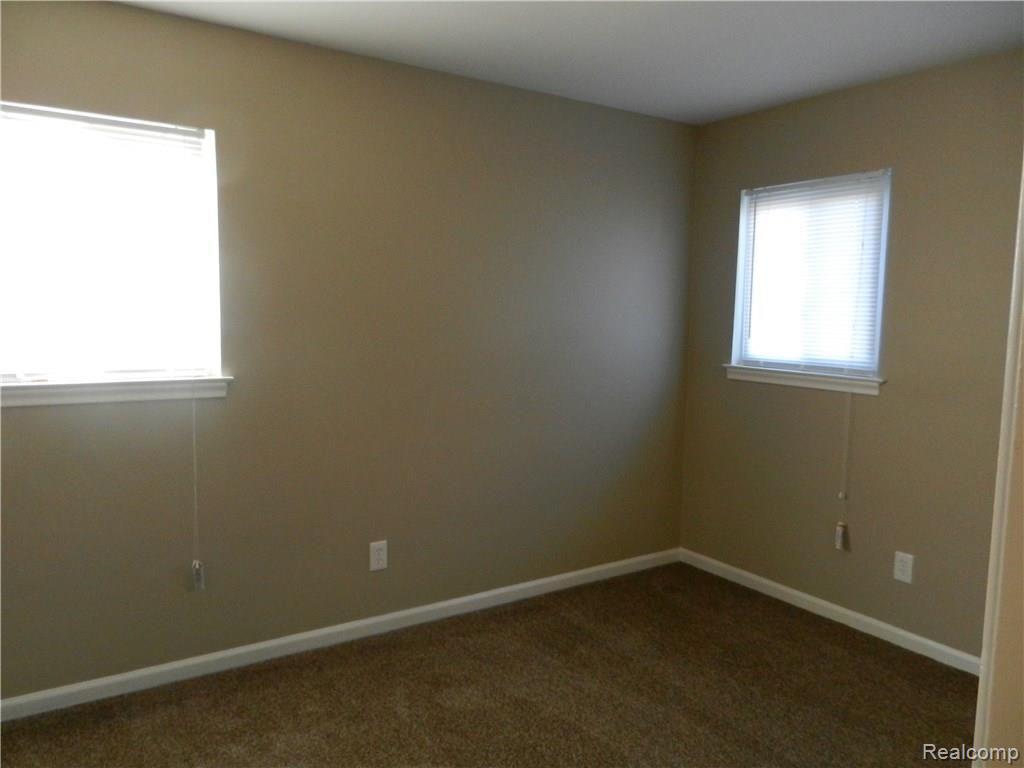 11084 Mae Avenue Warren, MI 48089 - Photo 15 of 27 11084 Mae & Galloway & Gilbert 085.JPG