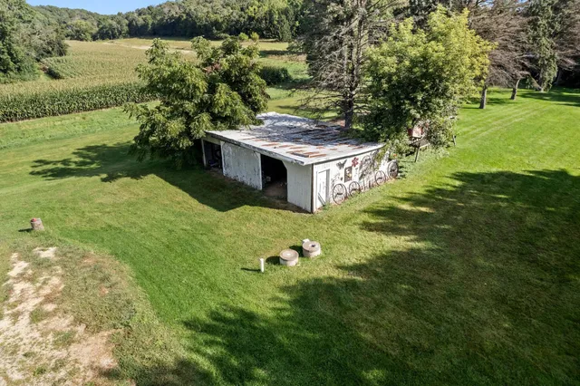 $510,000 | W8040 Highway 29, River Falls, WI 54022