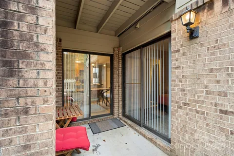 $269,000 | 8039 Charter Oak Lane, Charlotte, NC 28226