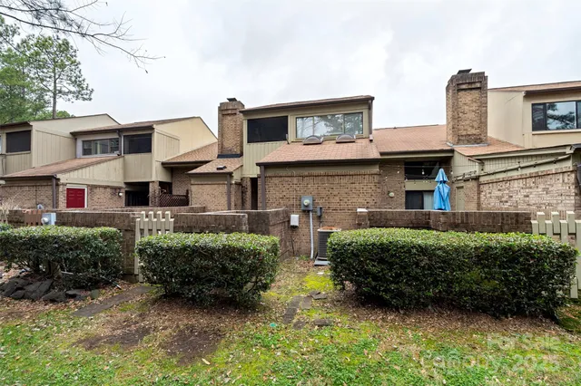 $275,000 | 8039 Charter Oak Lane, Charlotte, NC 28226