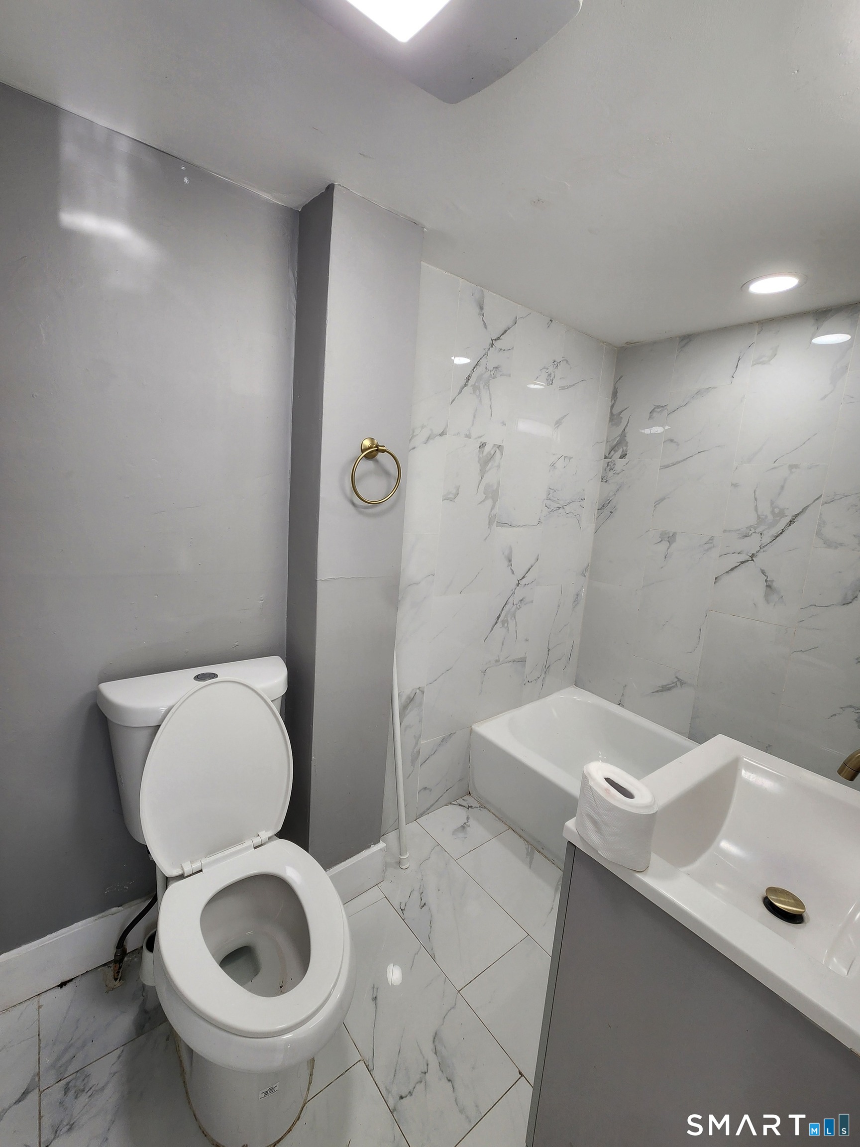 87 Spring Street, Unit 2 New Haven, CT 06519 - Photo 3 of 9
