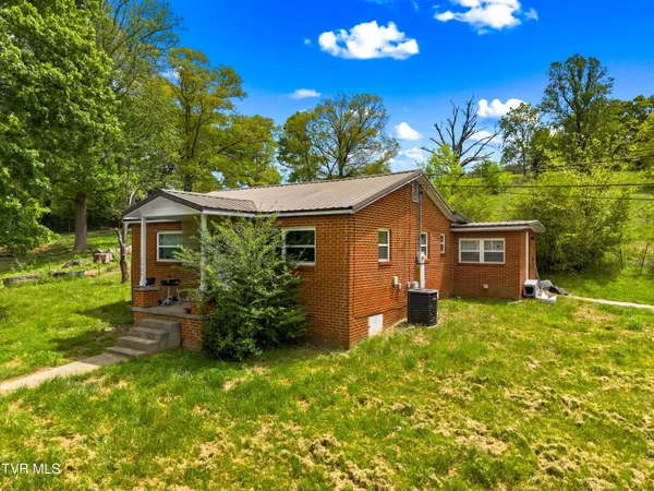 $299,900 | 1757 Cottage Hill Circle, Unit 1, New Market, TN 37820