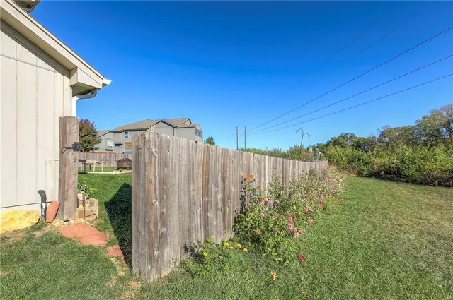 $440,000 | 19586 West 121st Street, Olathe, KS 66061