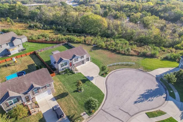 $440,000 | 19586 West 121st Street, Olathe, KS 66061