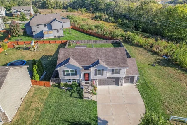 $440,000 | 19586 West 121st Street, Olathe, KS 66061