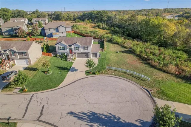 $440,000 | 19586 West 121st Street, Olathe, KS 66061