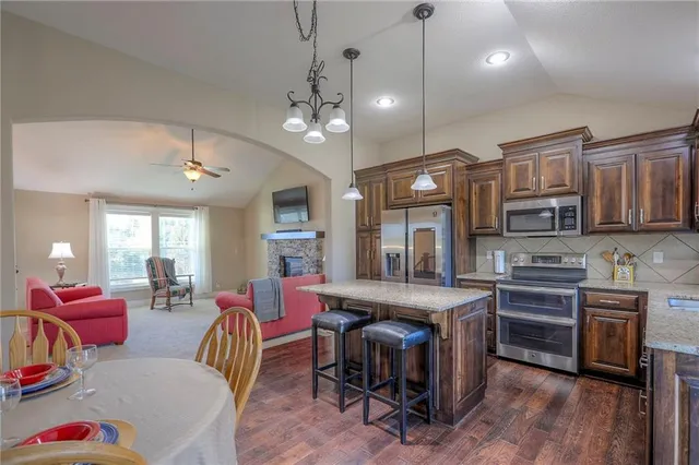 $440,000 | 19586 West 121st Street, Olathe, KS 66061