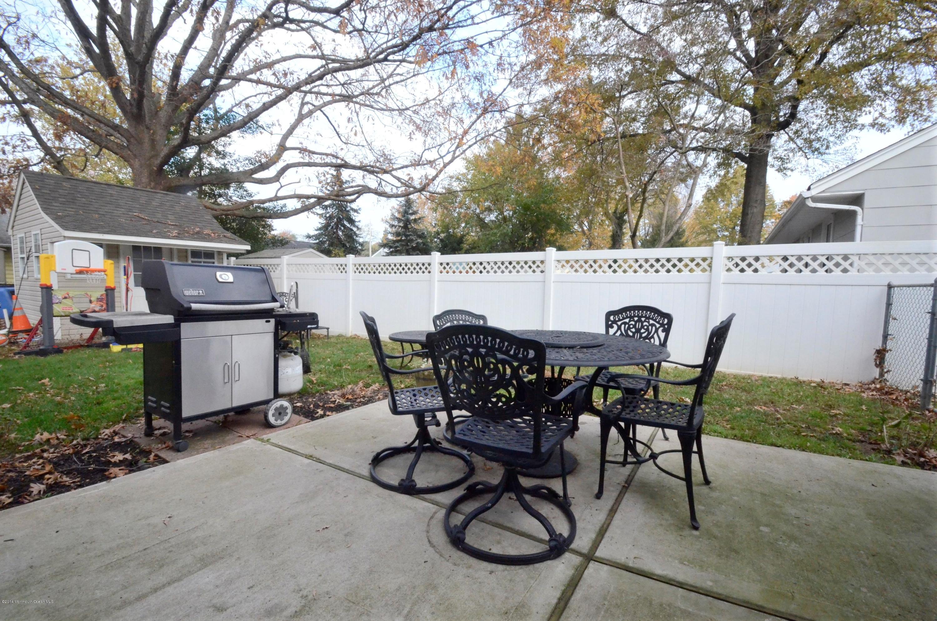 586 Hopping Road Middletown, NJ 07718 - Photo 13 of 20 Patio