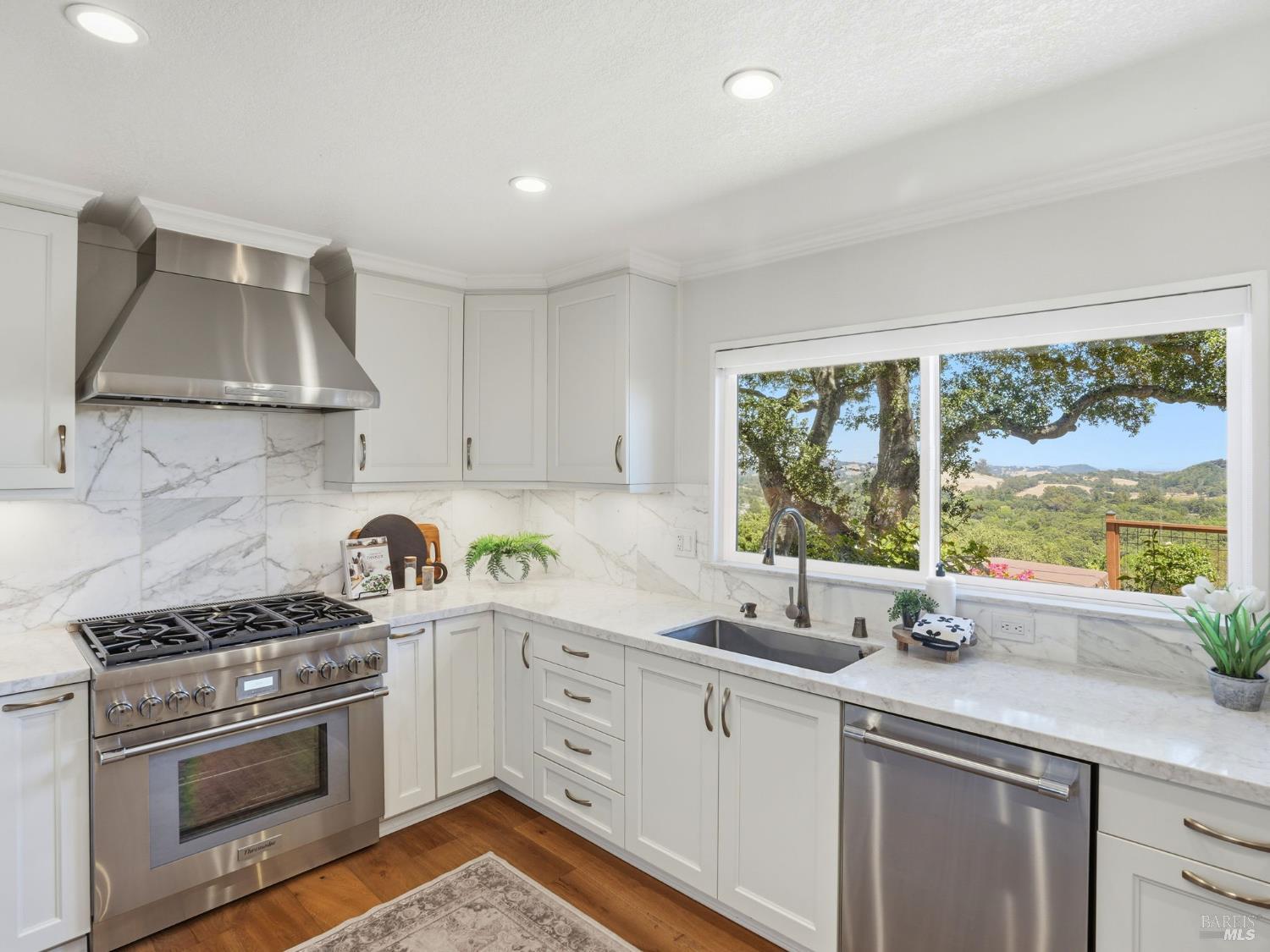31 Roca Court Novato, CA 94947 - Photo 9 of 55