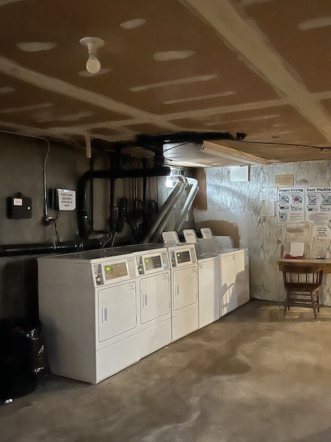 100 Silliman Street, Unit 1B Fairfield, CT 06824 - Photo 23 of 25 a view of a garage room