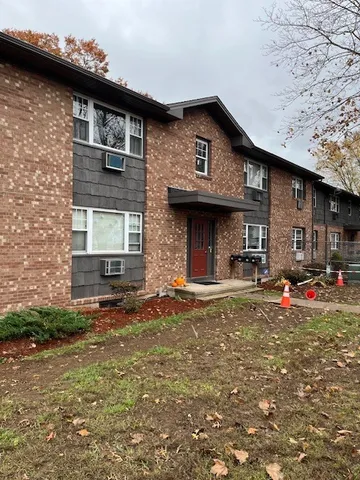 $2,650 | 100 Silliman Street, Unit 1B, Fairfield, CT 06824