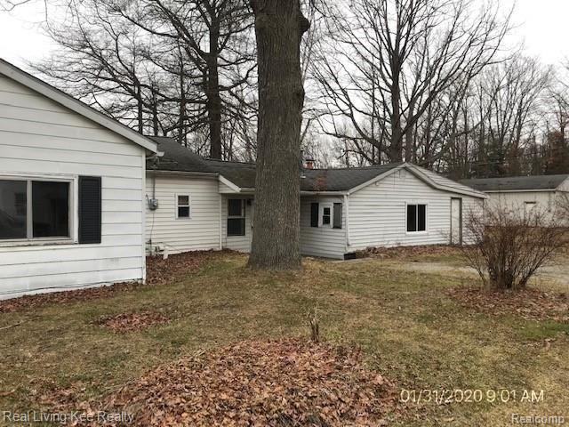 6238 Lapeer Road North Street, MI 48049 - Photo 9 of 9 12_28_1228450_Subject_lapeer53.jpg