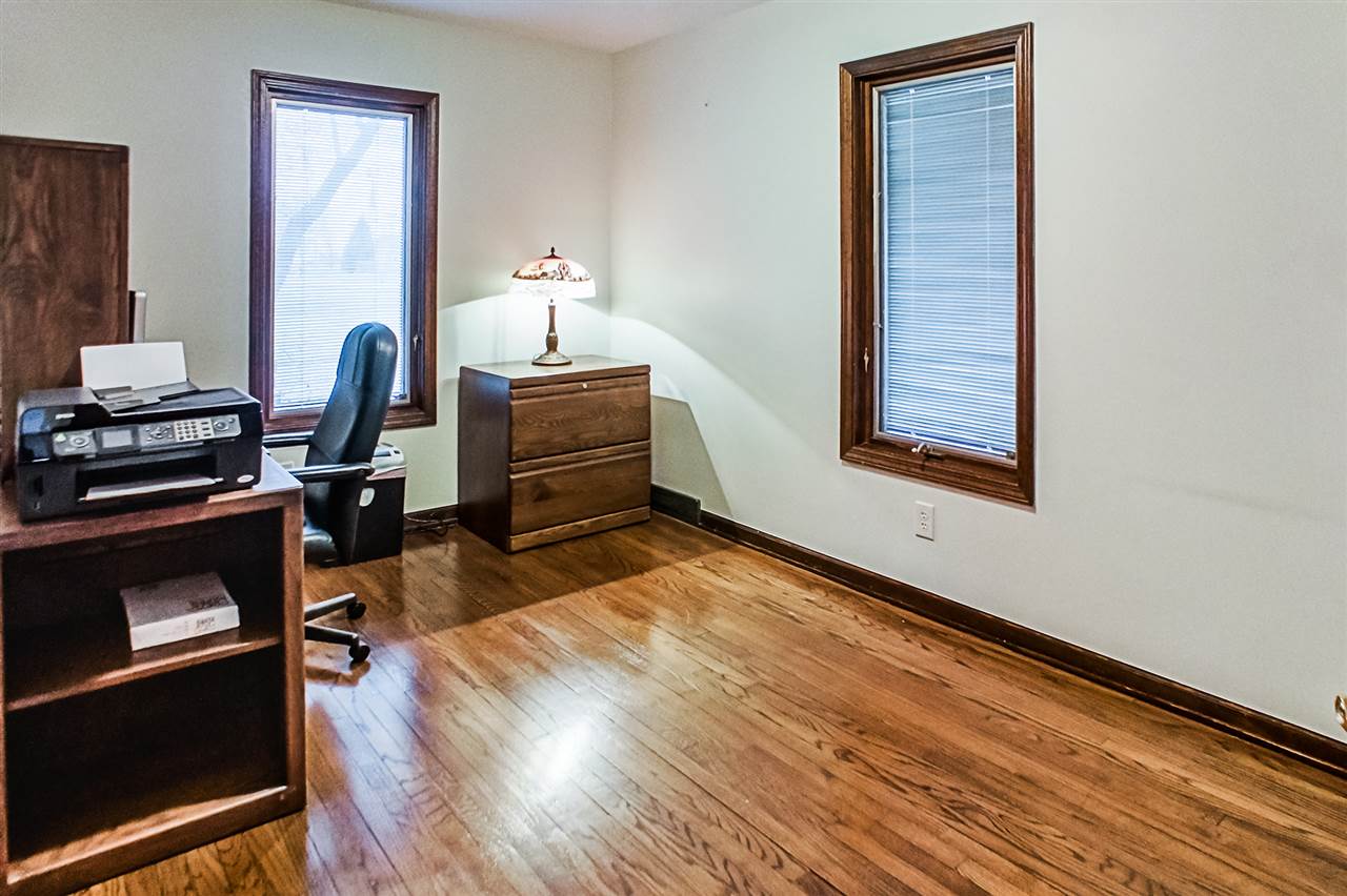 56818 Cedar Road Osceola, IN 46561 - Photo 21 of 26 Gallery Image 21