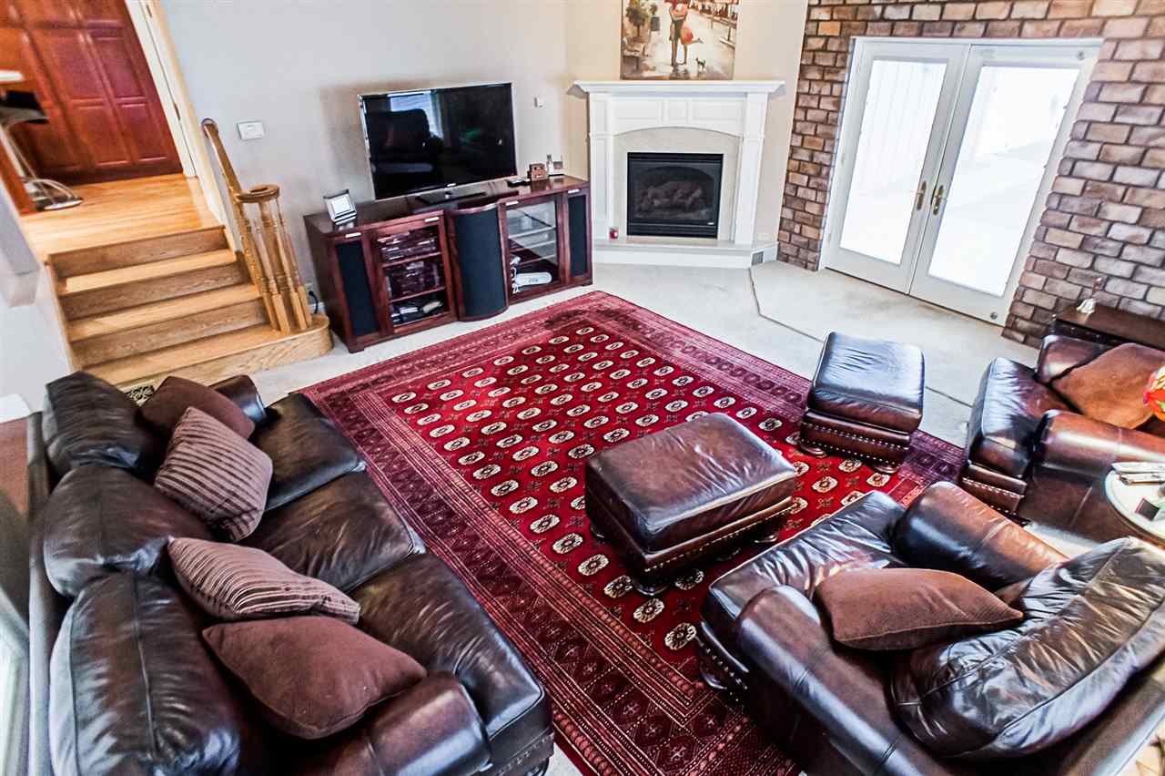 56818 Cedar Road Osceola, IN 46561 - Photo 5 of 26 Gallery Image 5