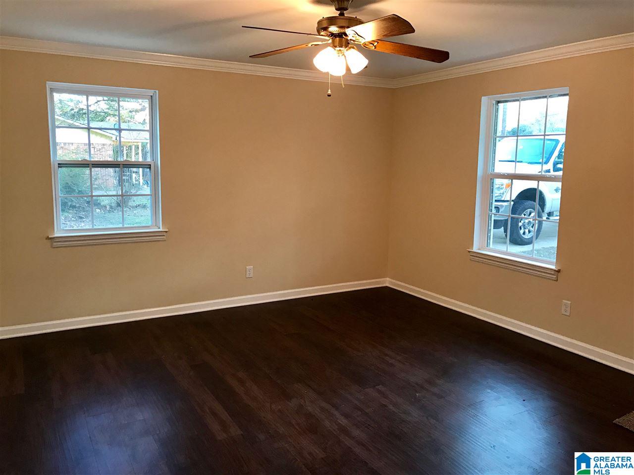 180 Drew Street Jemison, AL 35085 - Photo 2 of 9