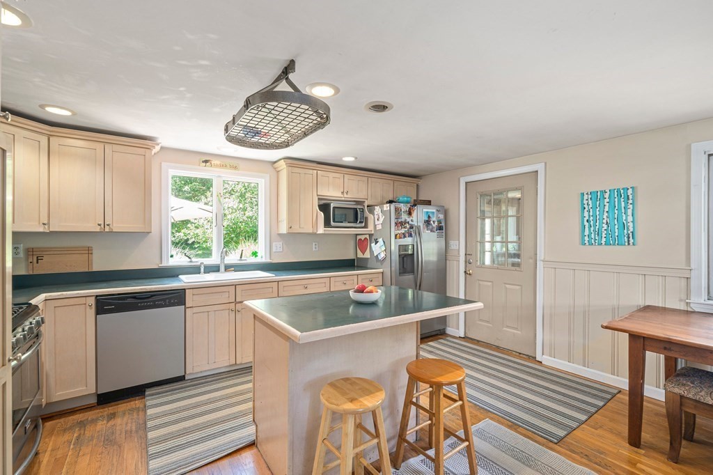 85 Cedar Acres Road Marshfield, MA 02050 - Photo 6 of 35 Gallery Image 6