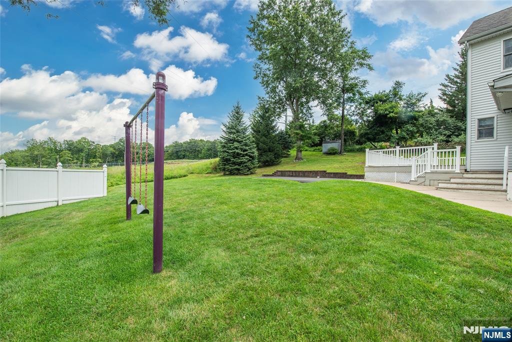 345 Bowden Road Cedar Grove, NJ 07009 - Photo 42 of 43 Gallery Image 42