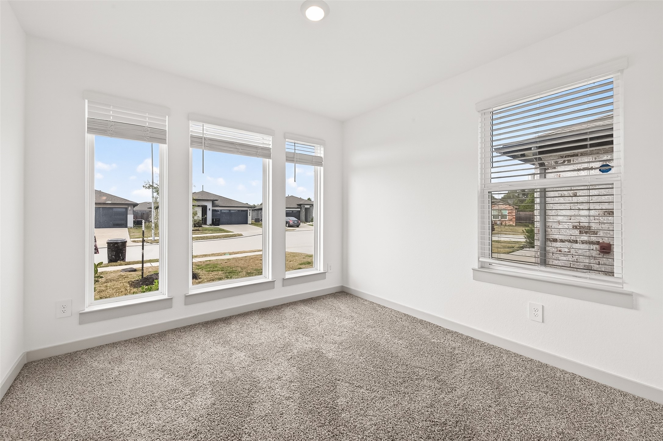 6807 Bradford Terrace Road Richmond, TX 77407 - Photo 15 of 40 Bedroom 1 Front of the house