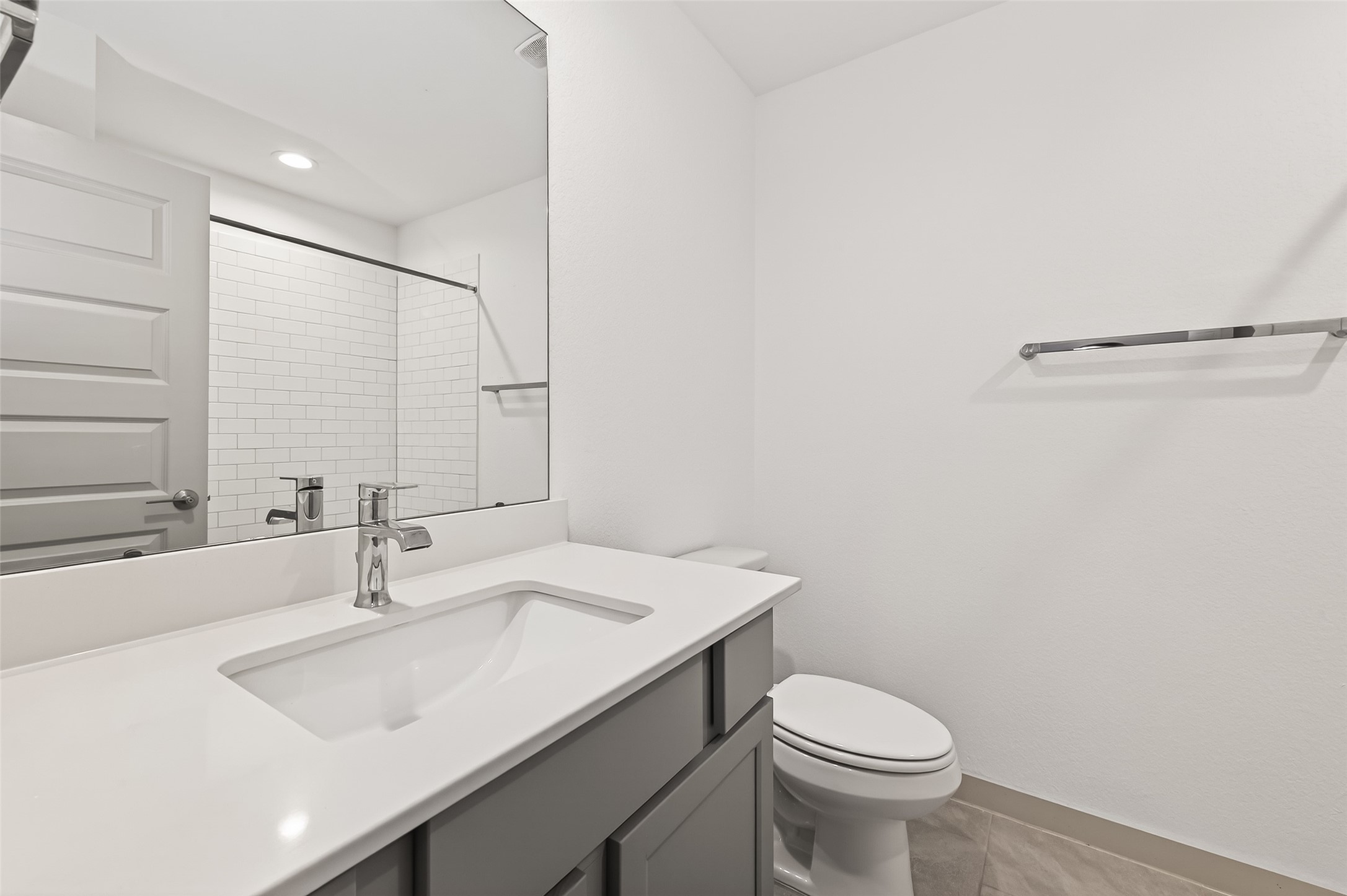 6807 Bradford Terrace Road Richmond, TX 77407 - Photo 18 of 40 Full bathroom