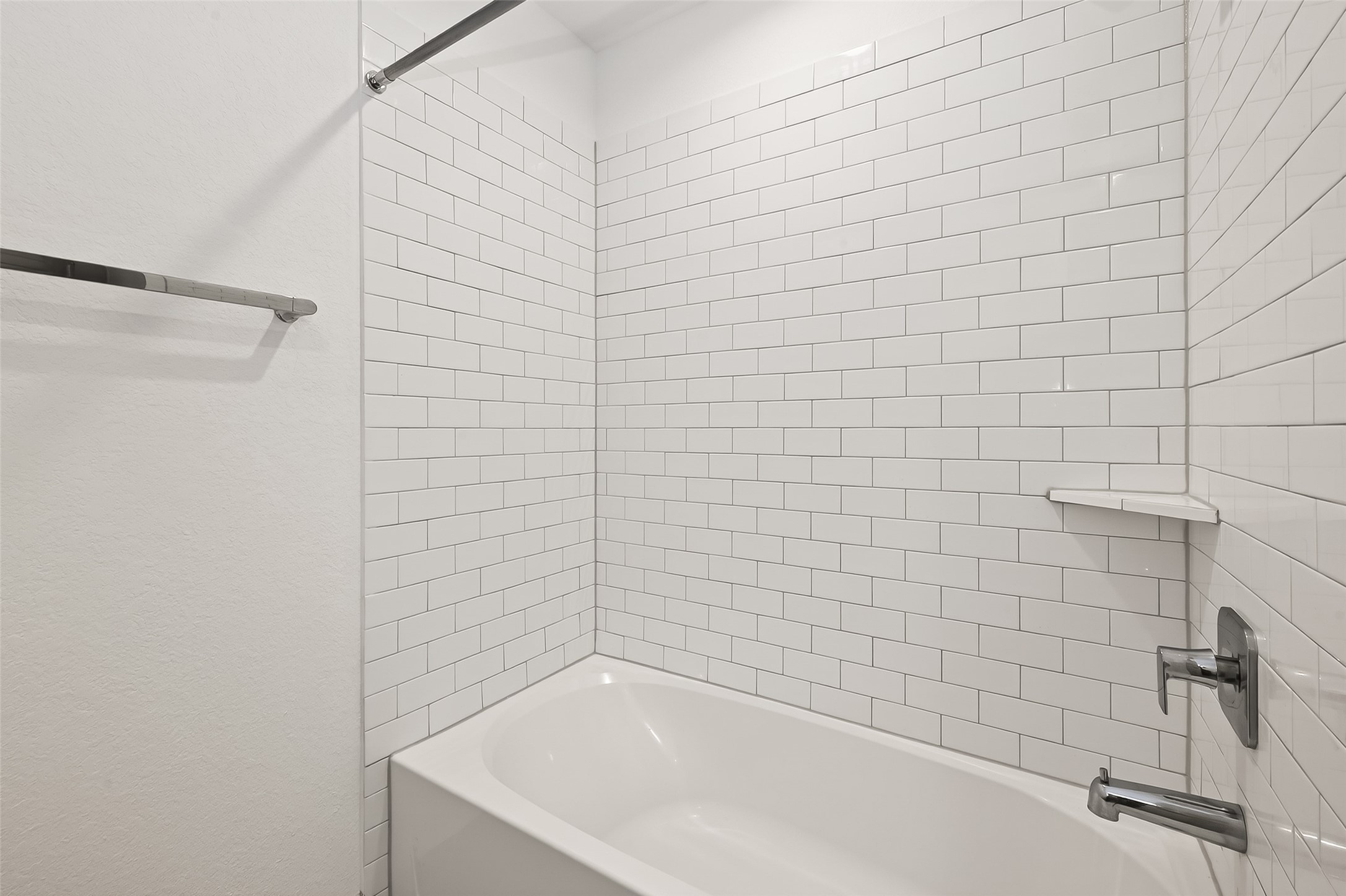 6807 Bradford Terrace Road Richmond, TX 77407 - Photo 19 of 40 Full bathroom