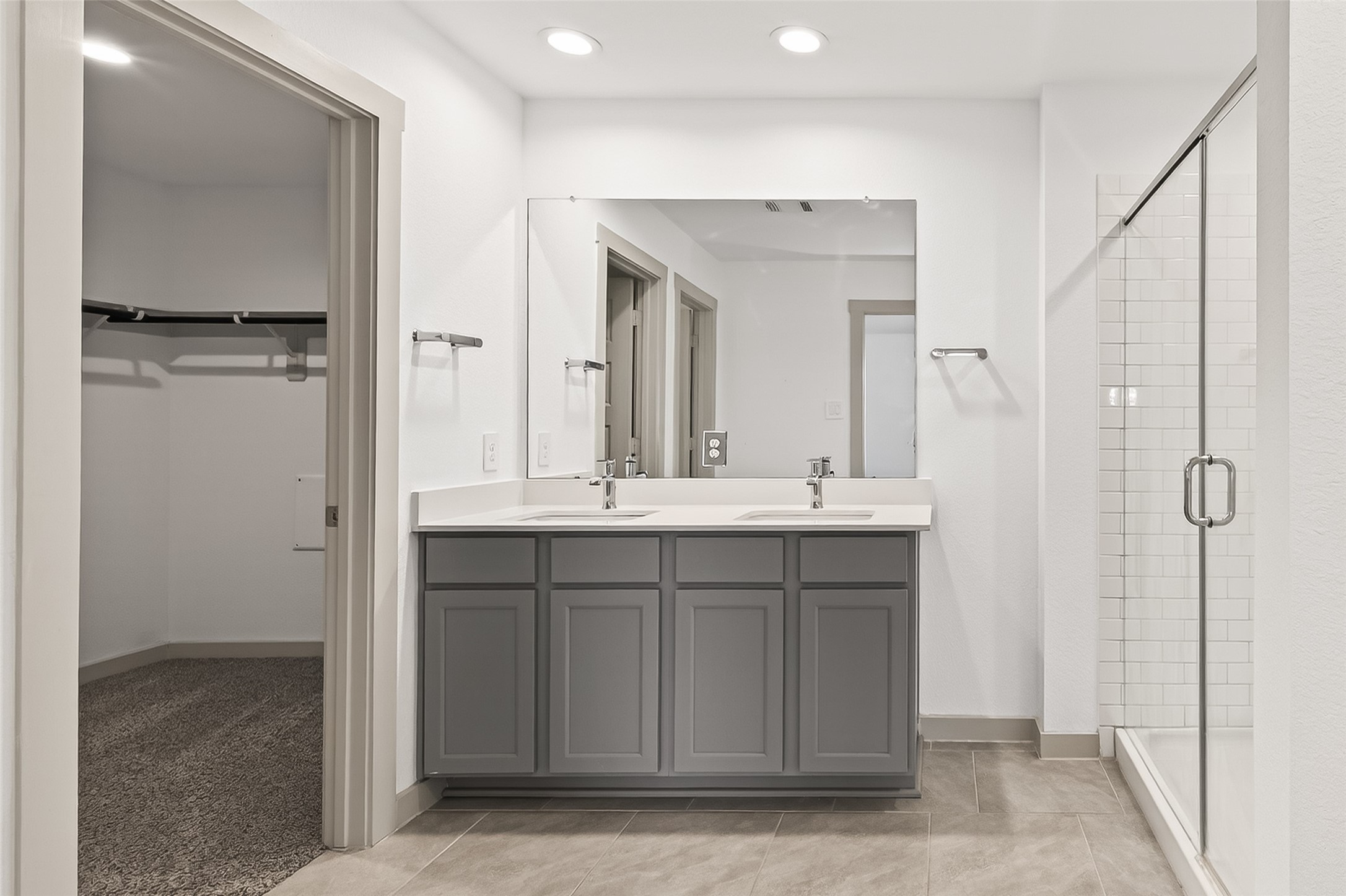 6807 Bradford Terrace Road Richmond, TX 77407 - Photo 28 of 40 Primary Bathroom