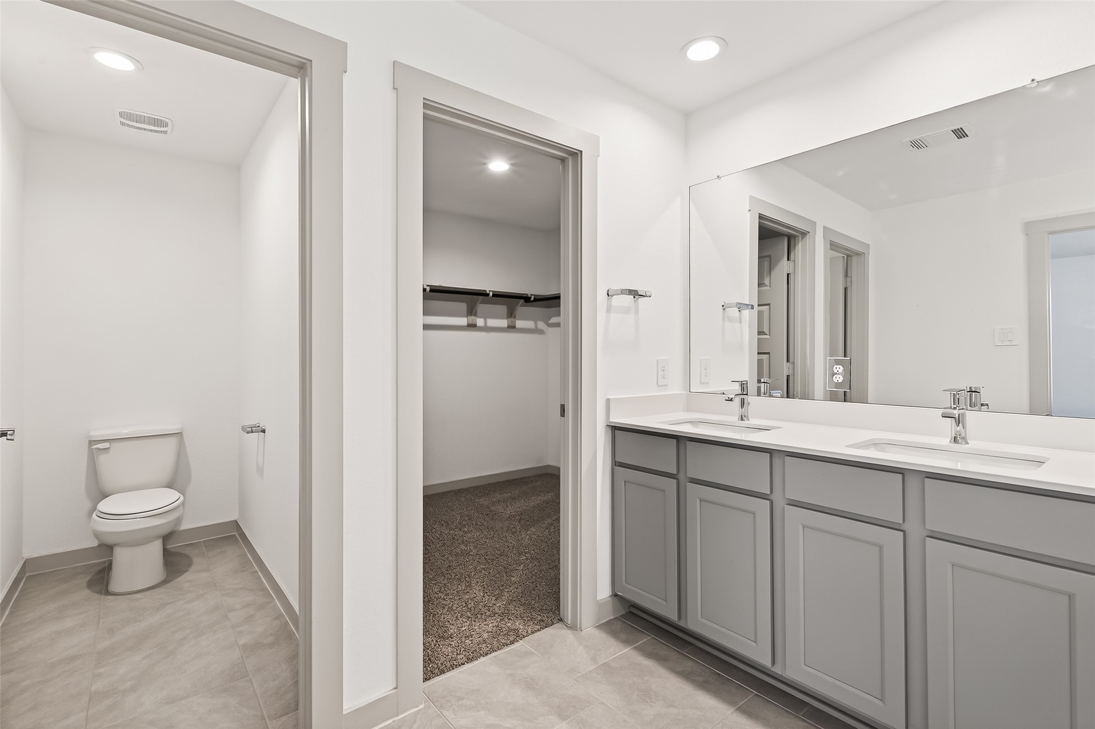 6807 Bradford Terrace Road Richmond, TX 77407 - Photo 30 of 40 Primary Bathroom