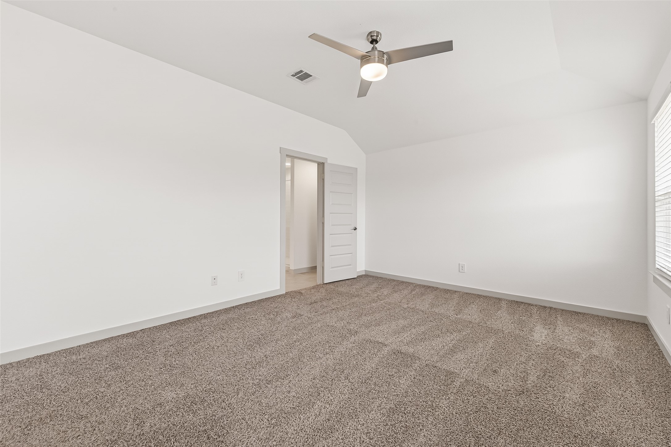 6807 Bradford Terrace Road Richmond, TX 77407 - Photo 34 of 40 Primary Bedroom