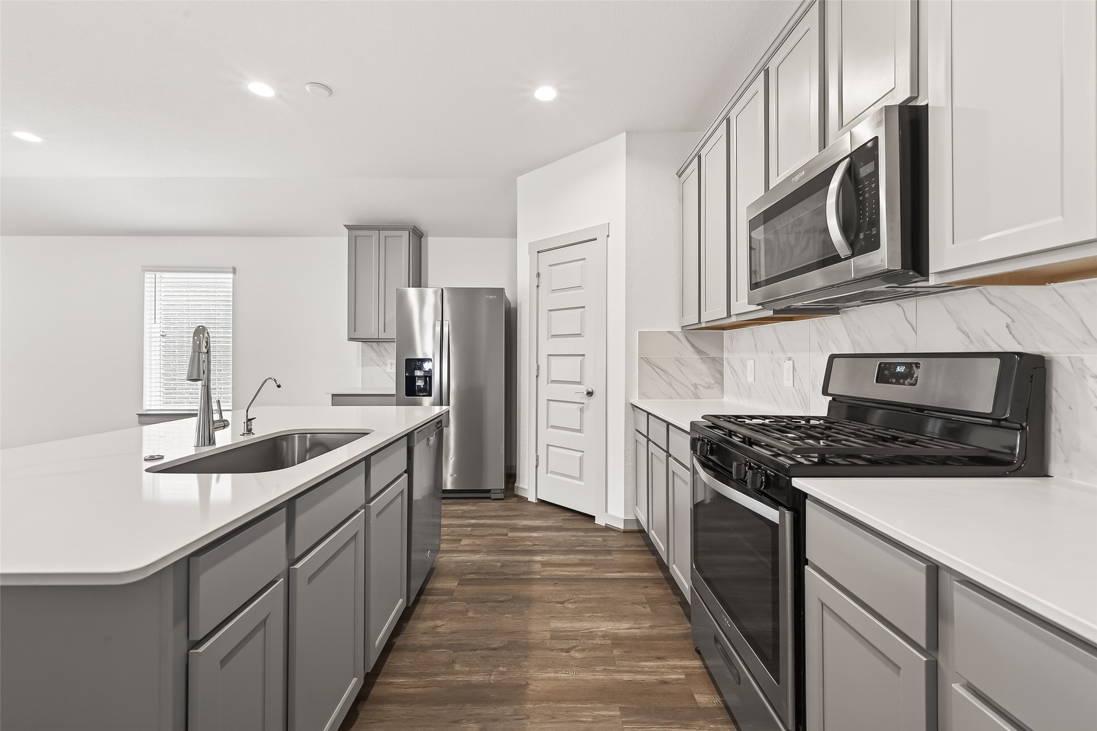 6807 Bradford Terrace Road Richmond, TX 77407 - Photo 7 of 40