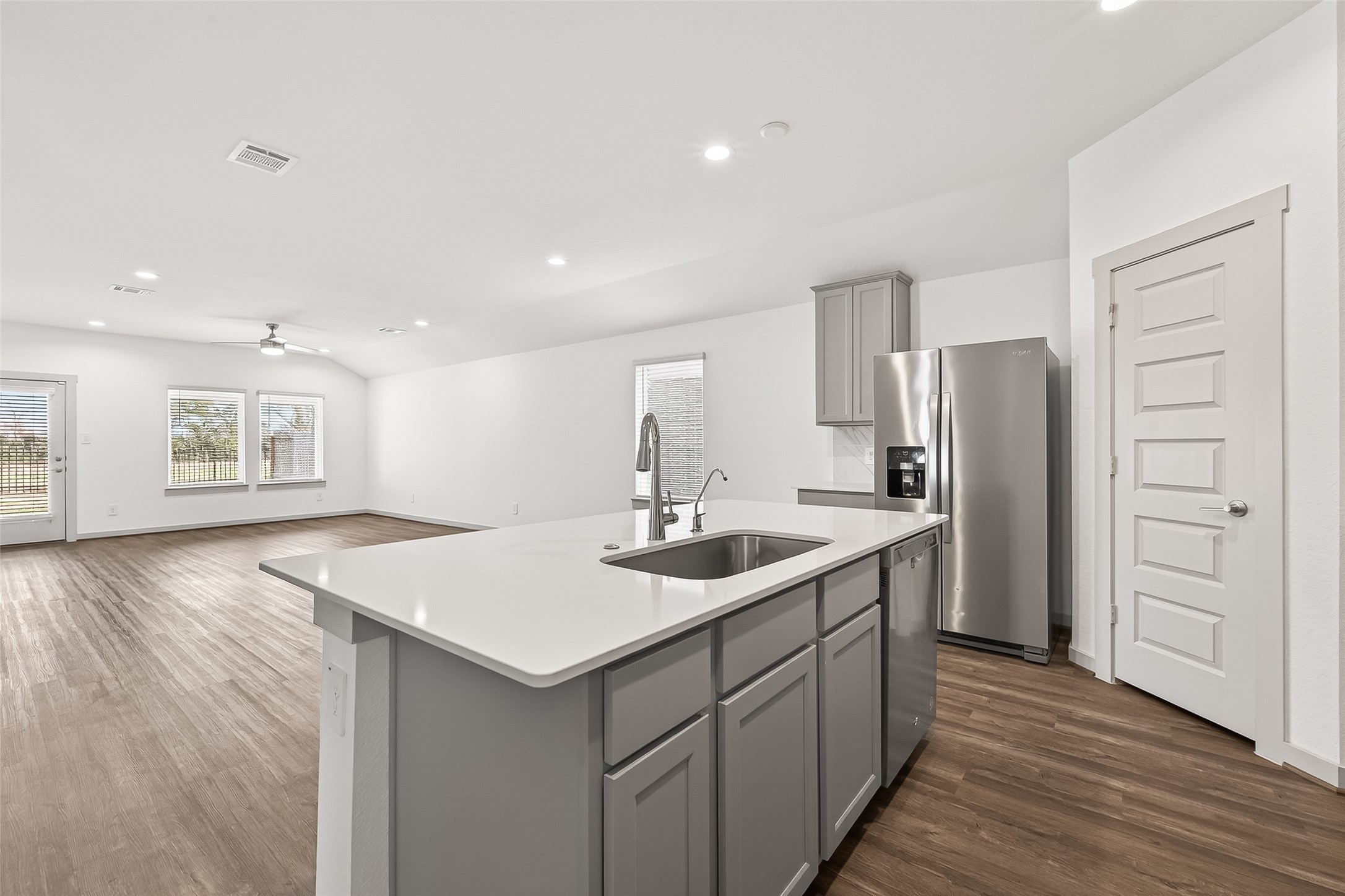 6807 Bradford Terrace Road Richmond, TX 77407 - Photo 8 of 40