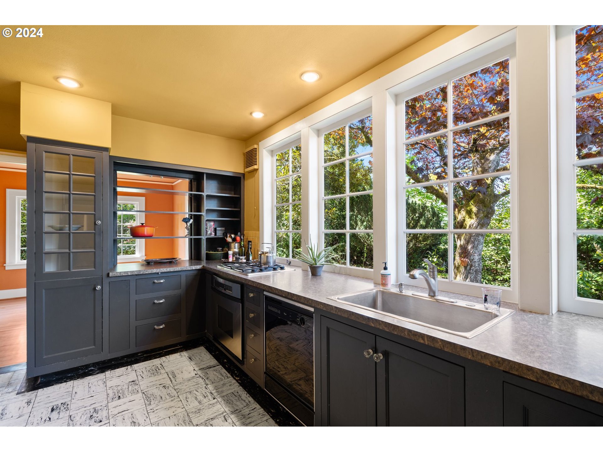 5803 Southwest Garden Home Road Portland, OR 97219 - Photo 13 of 40 Gallery Image 13