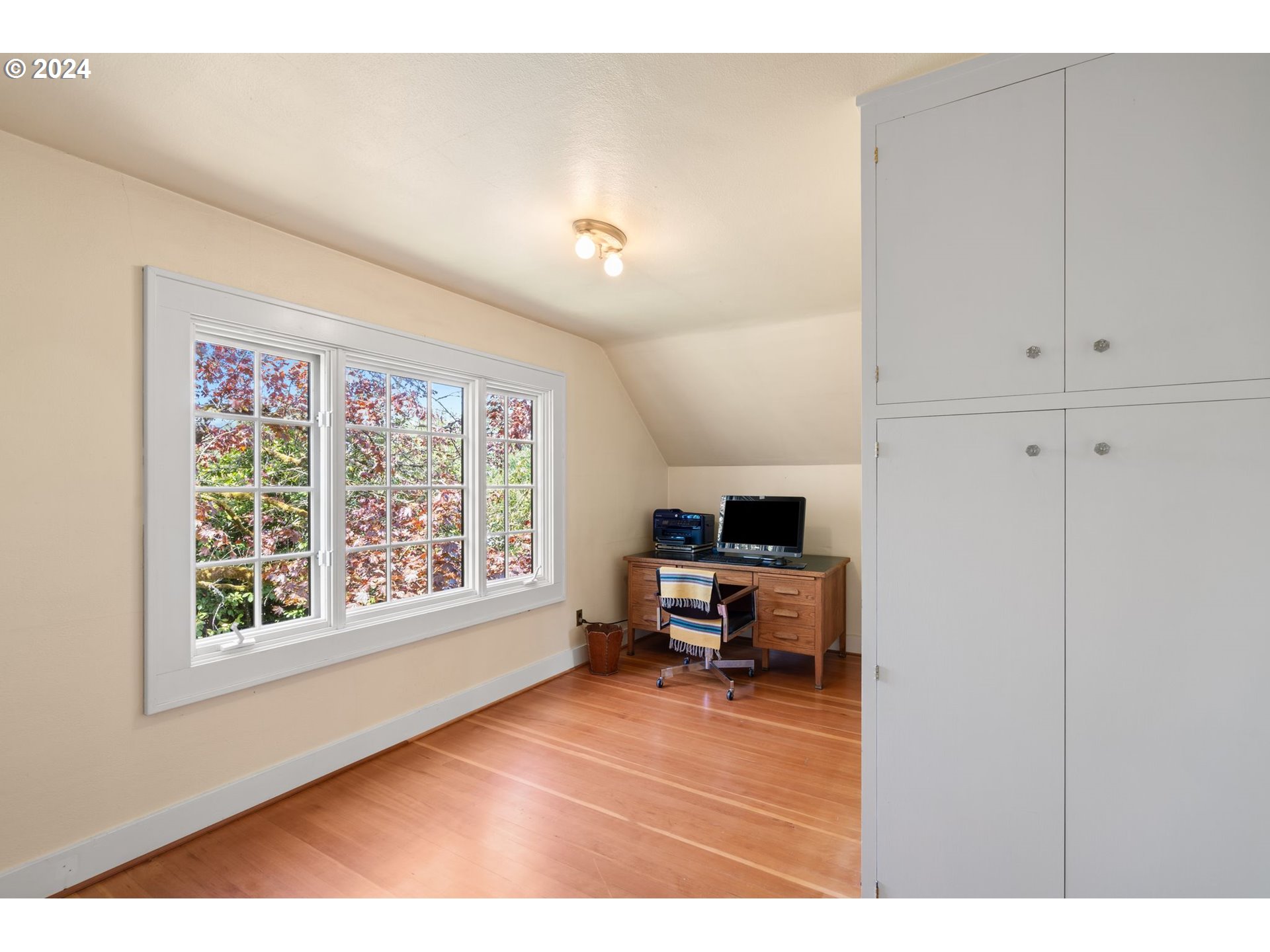 5803 Southwest Garden Home Road Portland, OR 97219 - Photo 24 of 40 Gallery Image 24