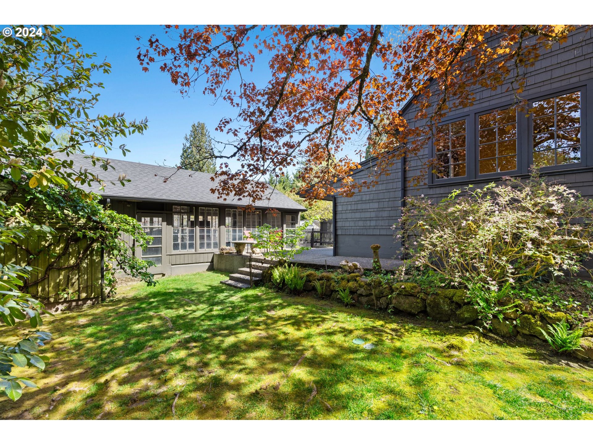 5803 Southwest Garden Home Road Portland, OR 97219 - Photo 29 of 40 Gallery Image 29