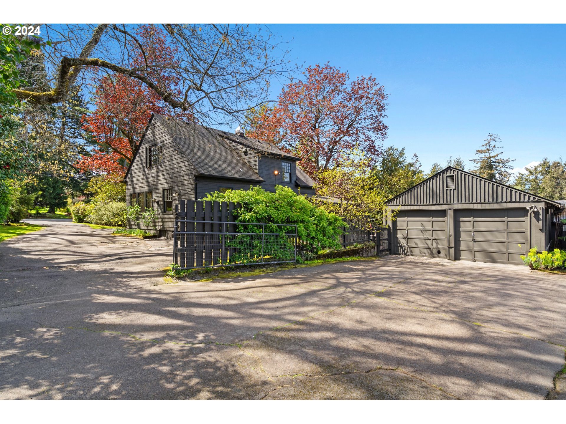 5803 Southwest Garden Home Road Portland, OR 97219 - Photo 31 of 40 Gallery Image 31