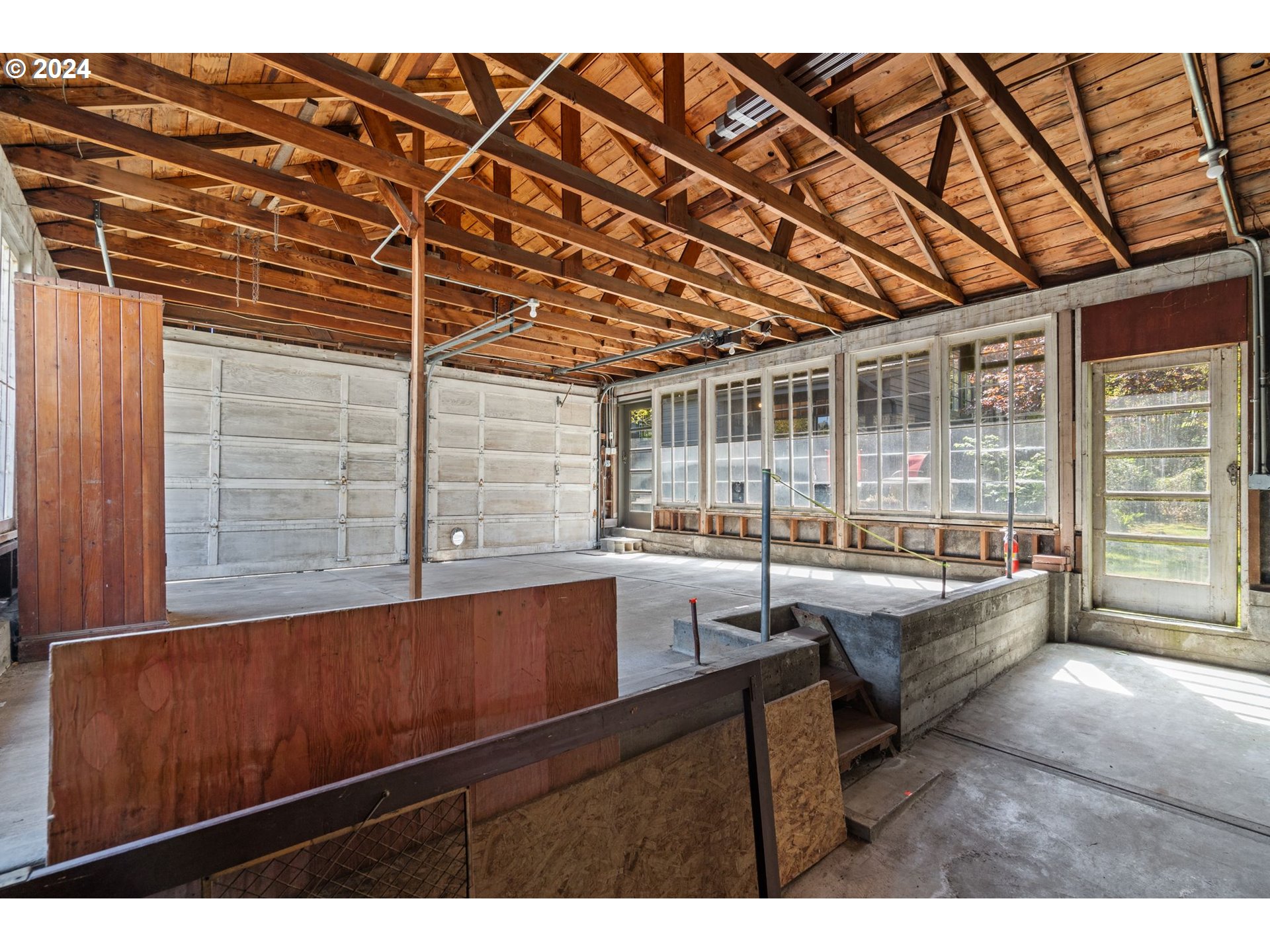 5803 Southwest Garden Home Road Portland, OR 97219 - Photo 32 of 40 Gallery Image 32