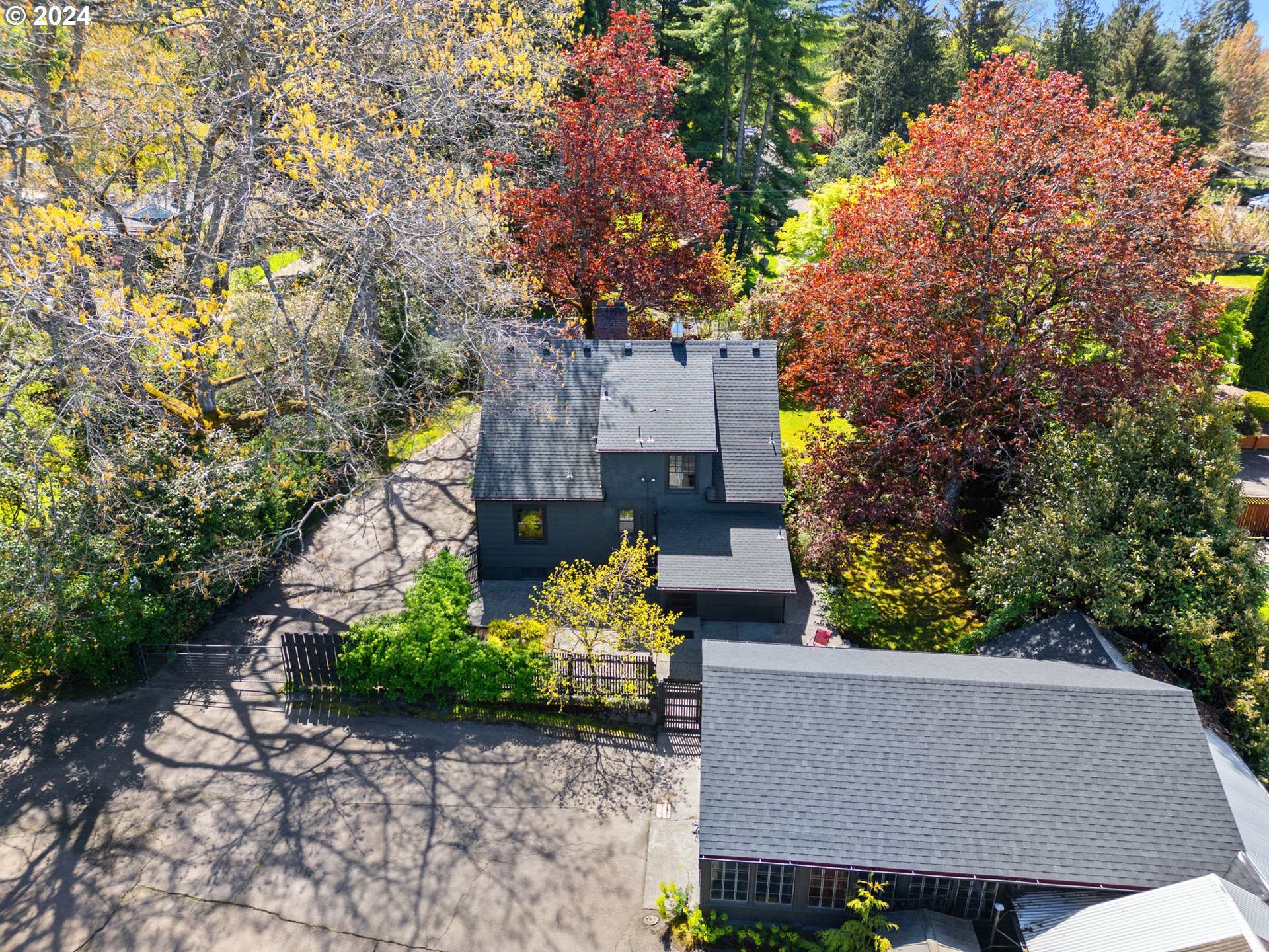 5803 Southwest Garden Home Road Portland, OR 97219 - Photo 37 of 40 Gallery Image 37