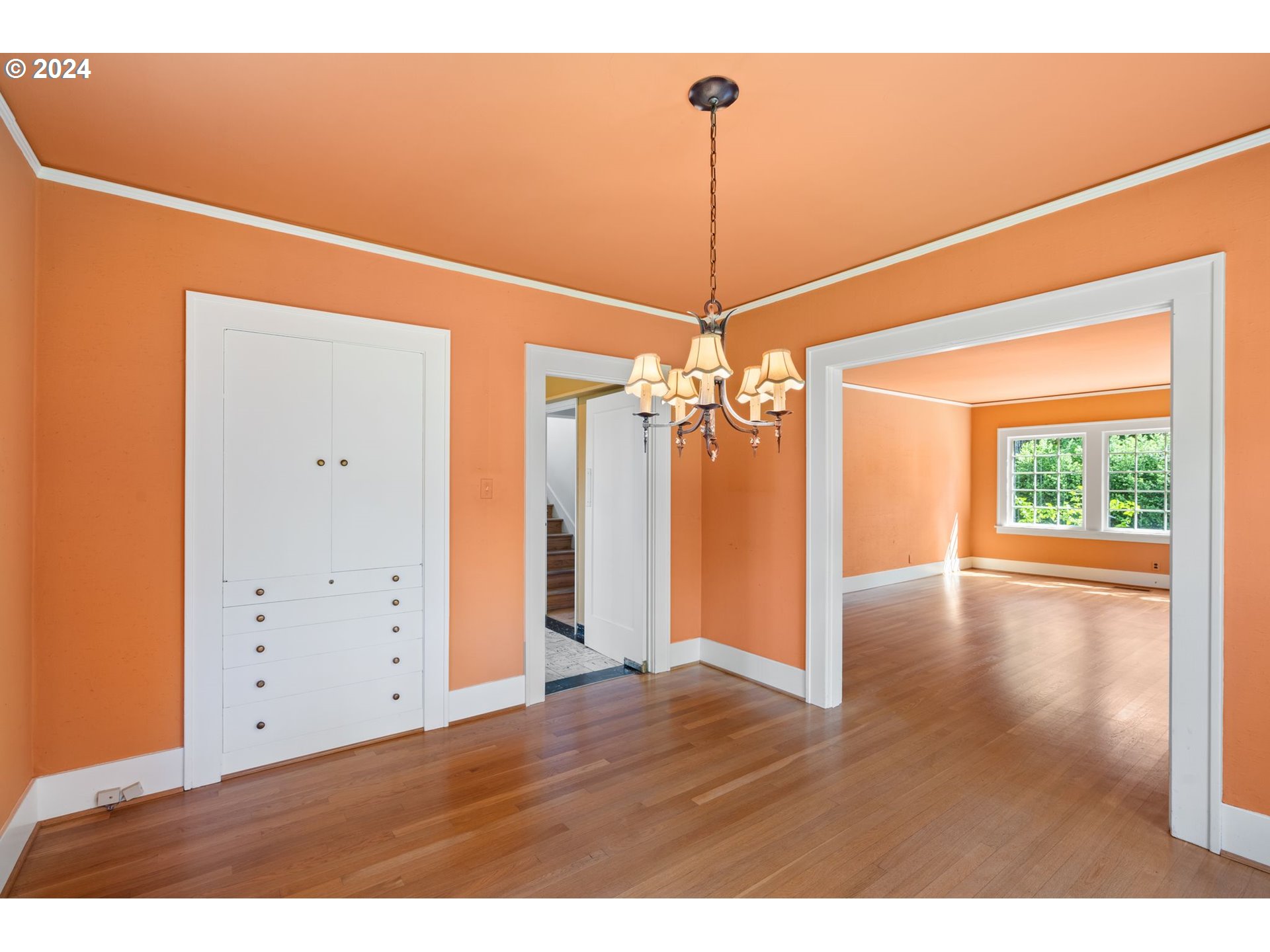 5803 Southwest Garden Home Road Portland, OR 97219 - Photo 7 of 40 Gallery Image 7