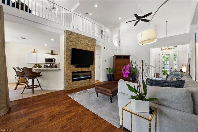 $999,500 | 6996 Burnt Sienna Circle, Naples, FL 34109