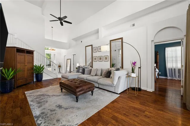 $999,500 | 6996 Burnt Sienna Circle, Naples, FL 34109