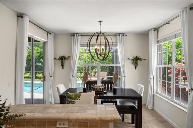 $999,500 | 6996 Burnt Sienna Circle, Naples, FL 34109