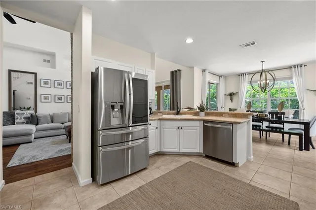 $999,500 | 6996 Burnt Sienna Circle, Naples, FL 34109