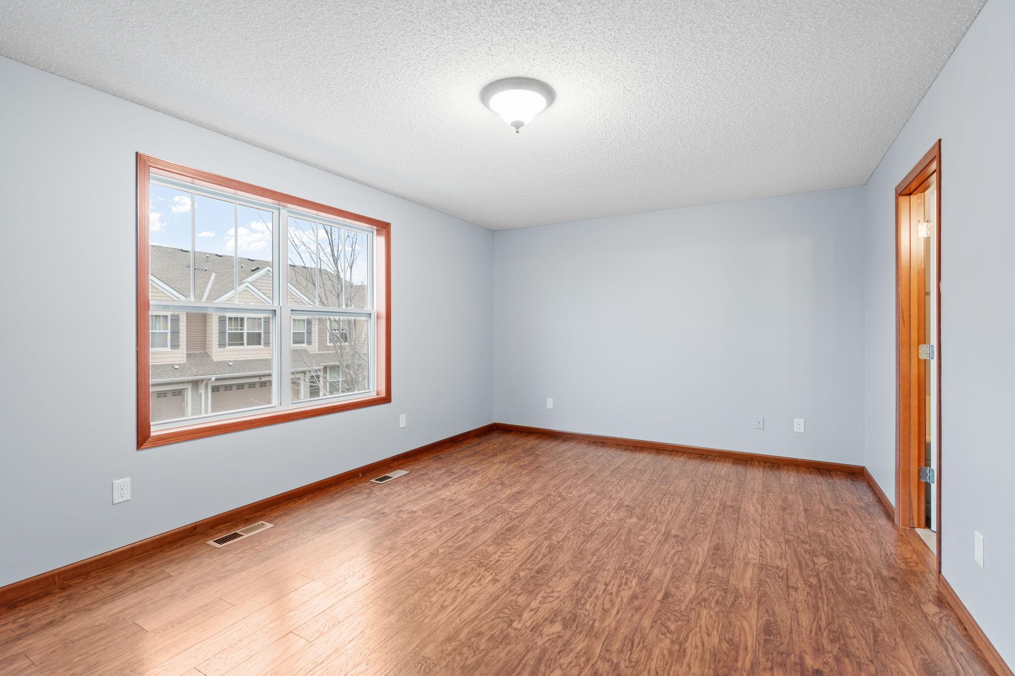 1952 Commonwealth Boulevard, Unit 4 Chanhassen, MN 55317 - Photo 29 of 34