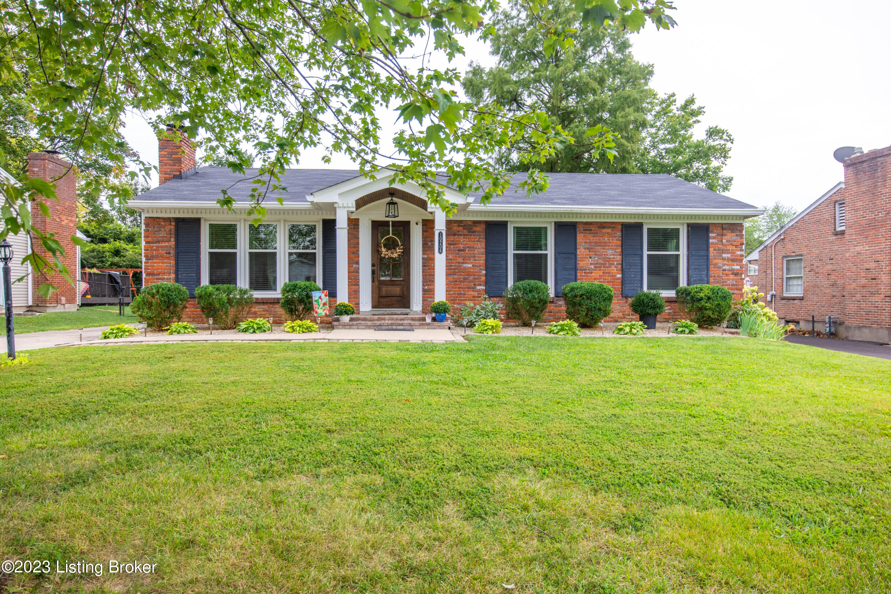 10206 Afton Road Louisville, KY 40223 - Photo 1 of 59 10206-Afton-Rd_001