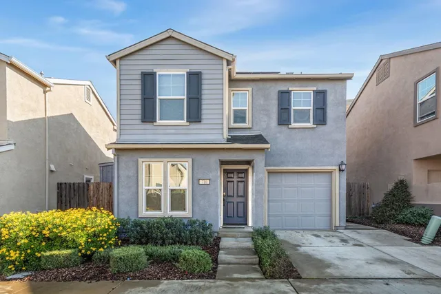 $399,000 | 710 Ashwick Loop, Sacramento, CA 95823