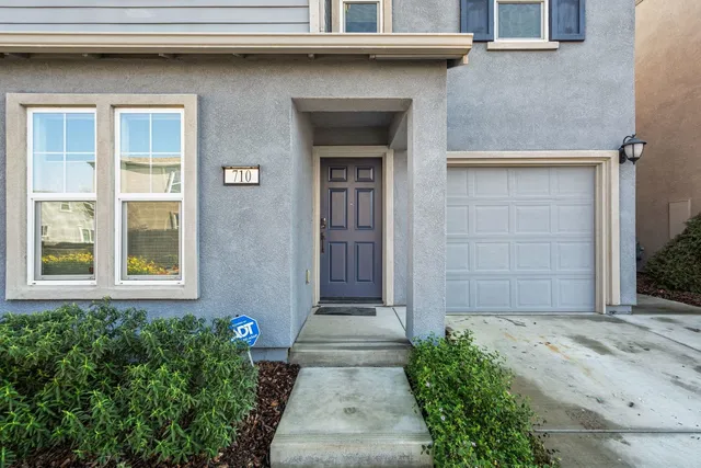 $399,000 | 710 Ashwick Loop, Sacramento, CA 95823