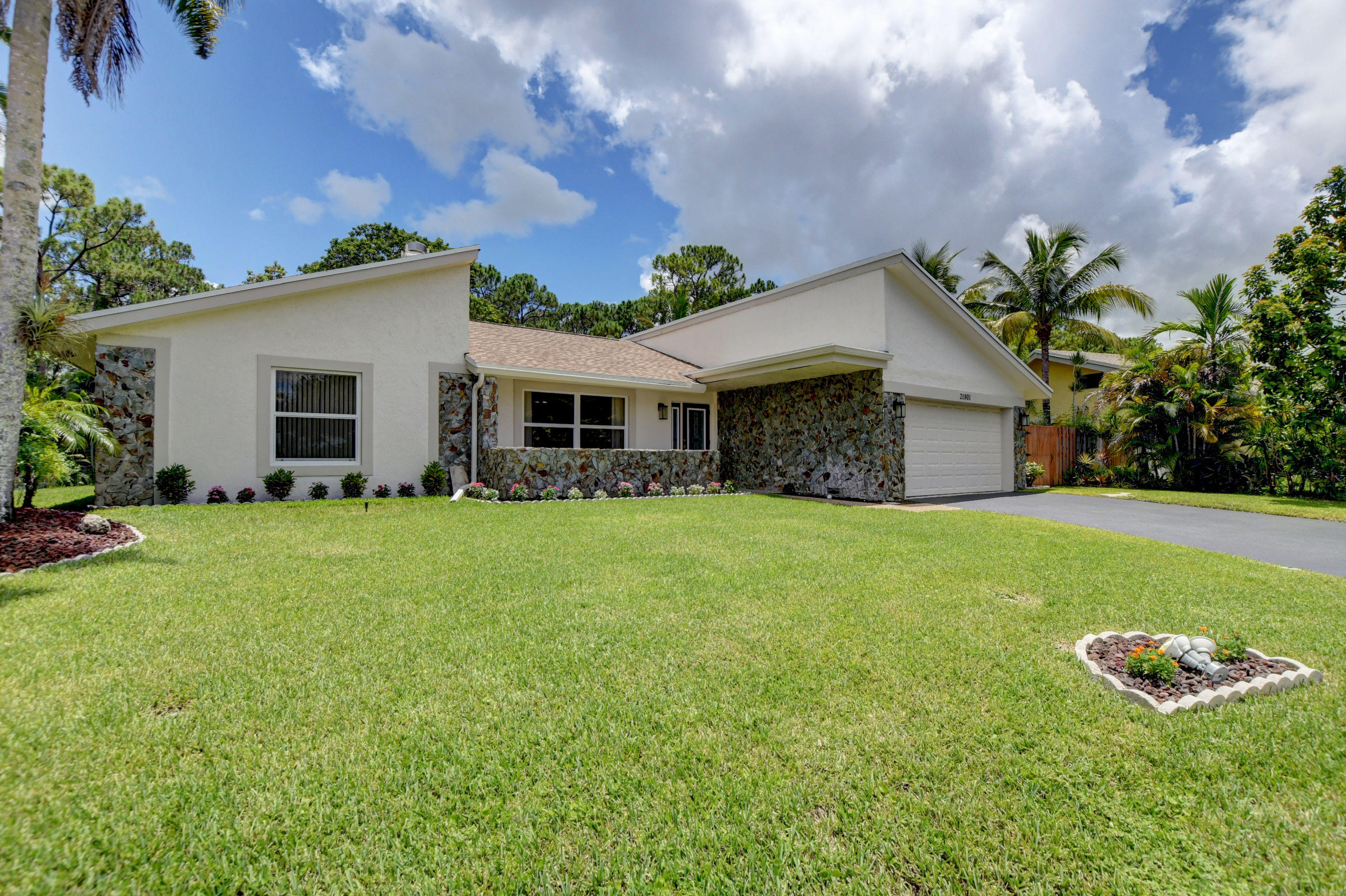 21801 Little Bear Lane Boca Raton, FL 33428 - Photo 5 of 52 21801 Little Bear Lane 111 (3)