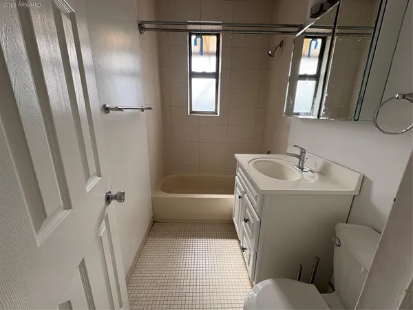 $2,600 | 72-34 Austin Street, Unit F7 | Forest Hills