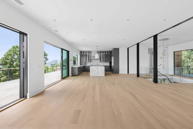 $14,495,000 | 15 North North Neck Lane, Montauk, NY 11954