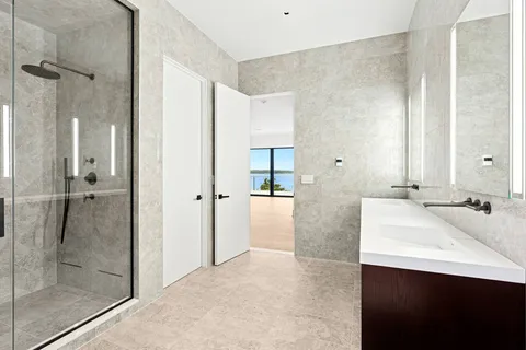 $14,495,000 | 15 North North Neck Lane, Montauk, NY 11954